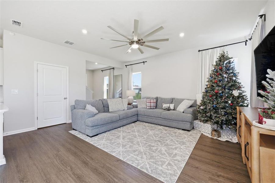 Furnished interior view inside a new home in Lakewood Park, Deland (Image 12).