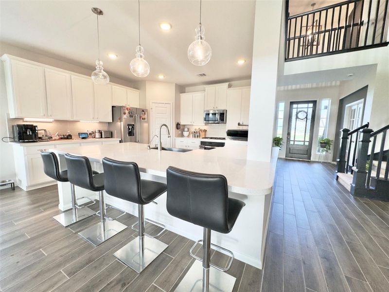 Furnished interior view inside a new home in Lakeview, Waller (Image 18).