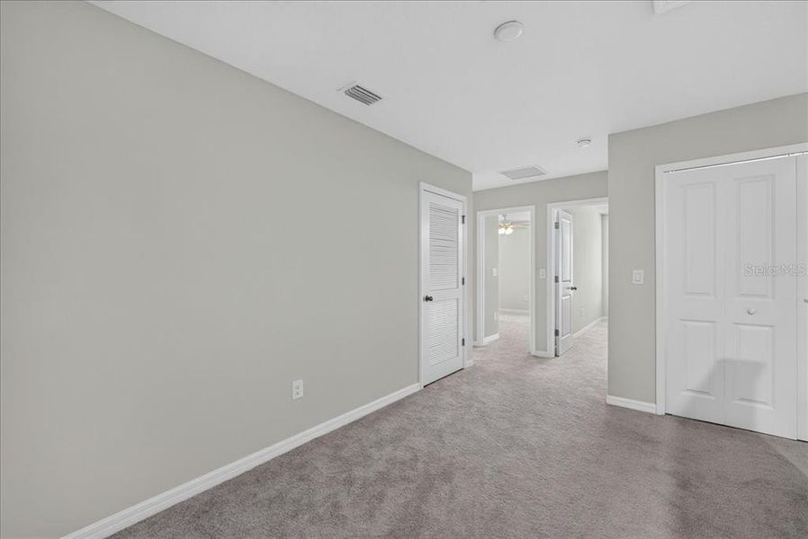 Spacious, unfurnished interior of a new home in Calusa Creek, Riverview (Image 42).