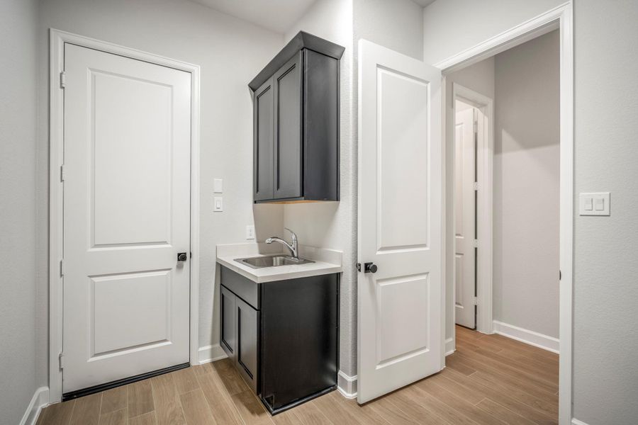 Furnished interior view inside a new home in Sienna 70′ Lots, Missouri City (Image 15).