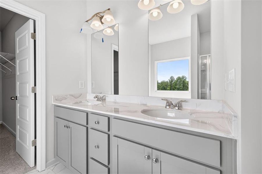 Furnished interior view inside a new home in Oakmont, Dallas (Image 12).