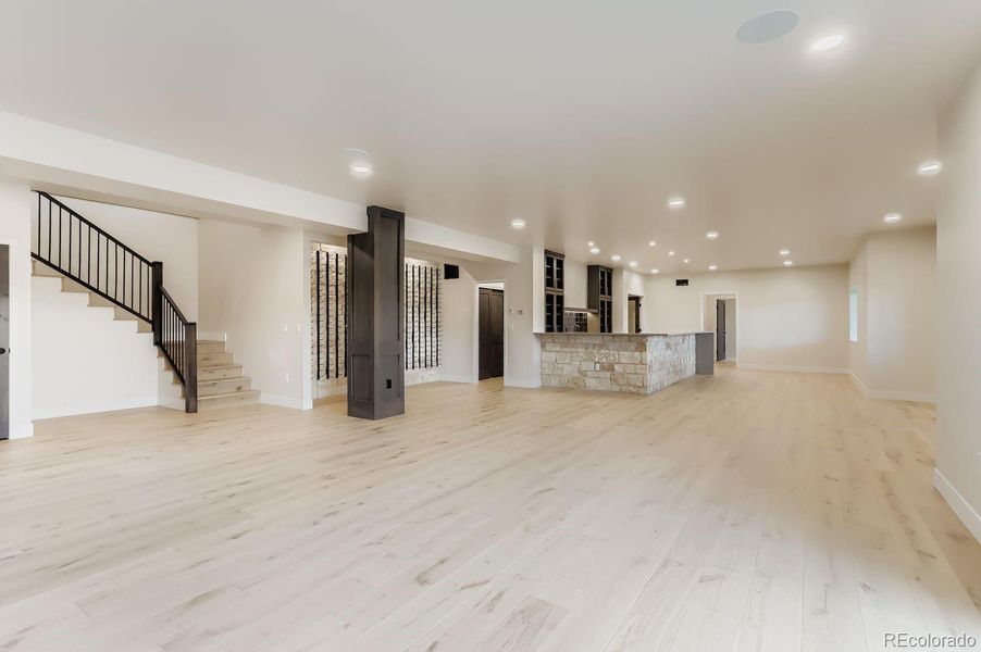 Image 28 of a home in .