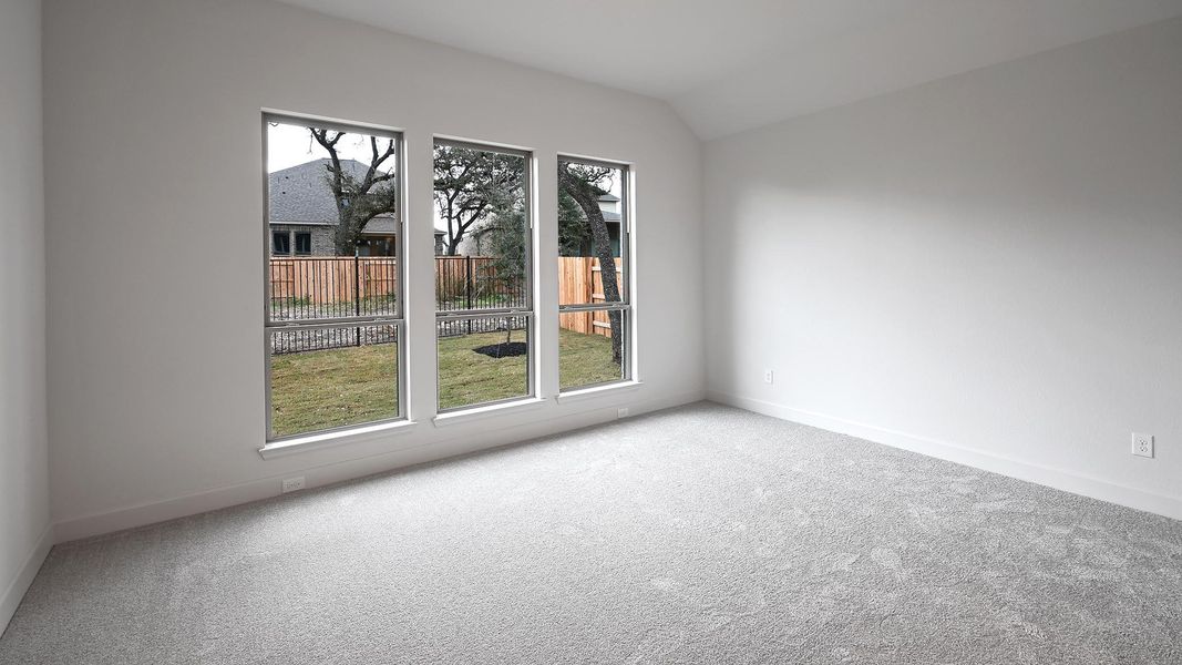 Spacious, unfurnished interior of a new home in 6 Creeks, Kyle (Image 19).