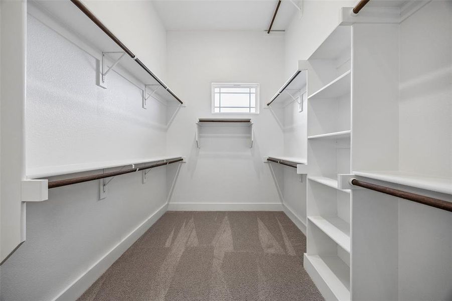 Spacious, unfurnished interior of a new home in Ten Mile Creek Estates, DeSoto (Image 23).