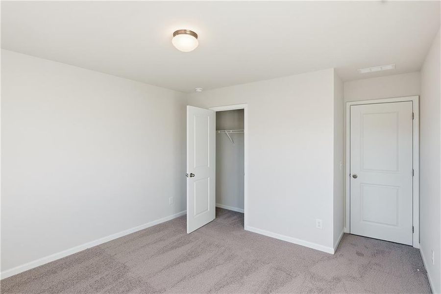 Spacious, unfurnished interior of a new home in Hampton Ridge, Jefferson (Image 27). Spacious, unfurnished interior of a new home in Hampton Ridge, Jefferson (Image 27).