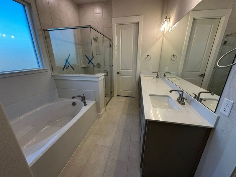 Furnished interior view inside a new home in Eagle Ridge Estates, Weatherford (Image 8). Furnished interior view inside a new home in Eagle Ridge Estates, Weatherford (Image 8).