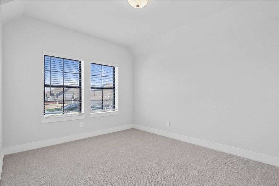 Spacious, unfurnished interior of a new home in ARTAVIA, Conroe (Image 33).