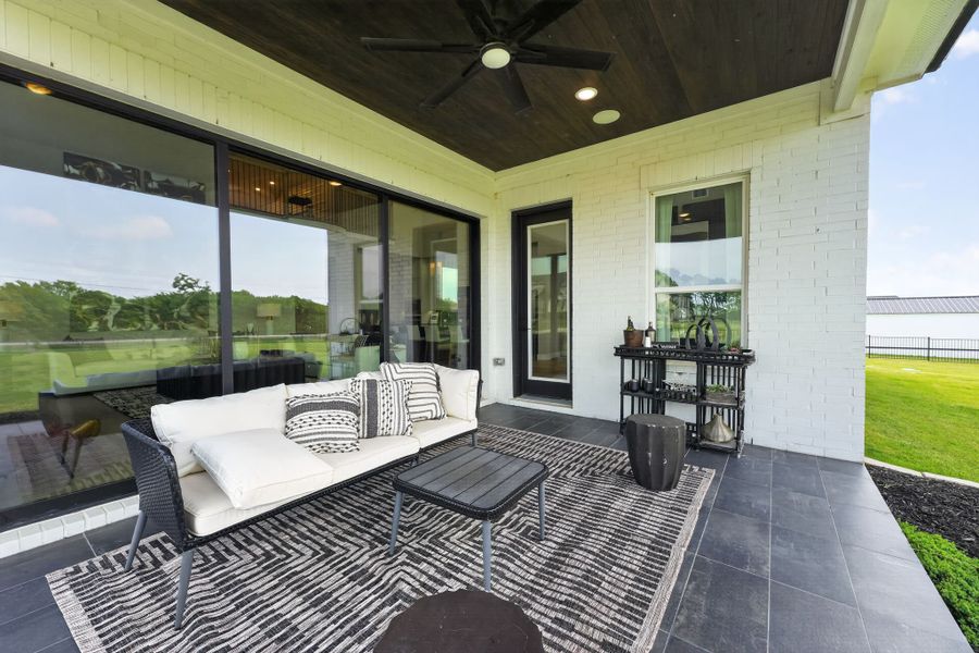 Exterior details and patio area of a home in Highland Crossing, Celina (Image 3).