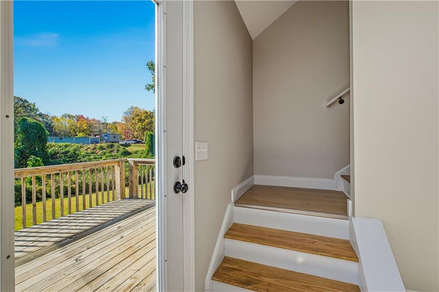 Spacious, unfurnished interior of a new home in , Dahlonega (Image 48).