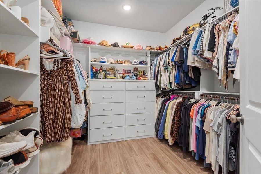 Furnished interior view inside a new home in , Montgomery (Image 33). Furnished interior view inside a new home in , Montgomery (Image 33).