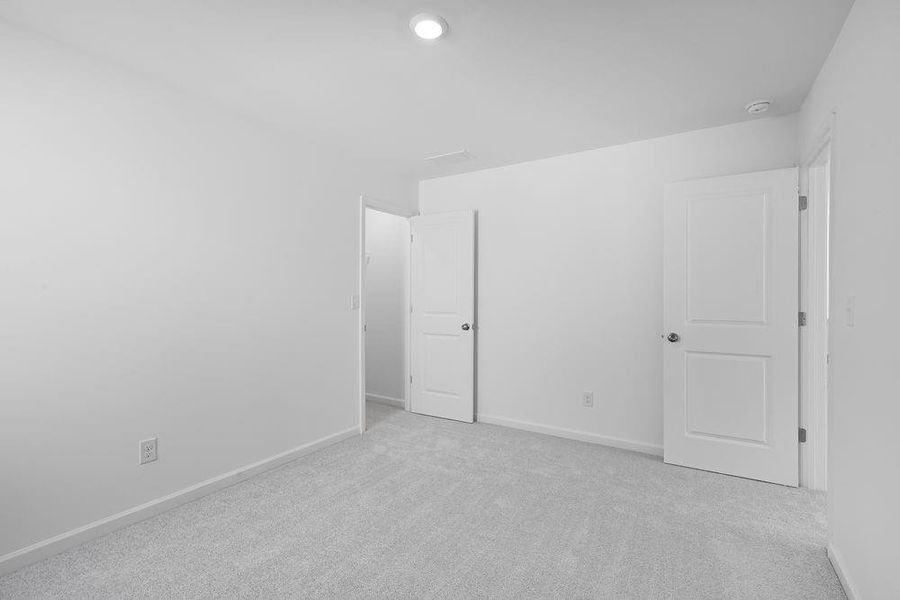 Spacious, unfurnished interior of a new home in Falls Creek, Flowery Branch (Image 14). Spacious, unfurnished interior of a new home in Falls Creek, Flowery Branch (Image 14).