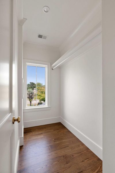 Spacious, unfurnished interior of a new home in , Mount Pleasant (Image 18).