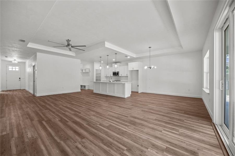 Spacious, unfurnished interior of a new home in , Gainesville (Image 24).