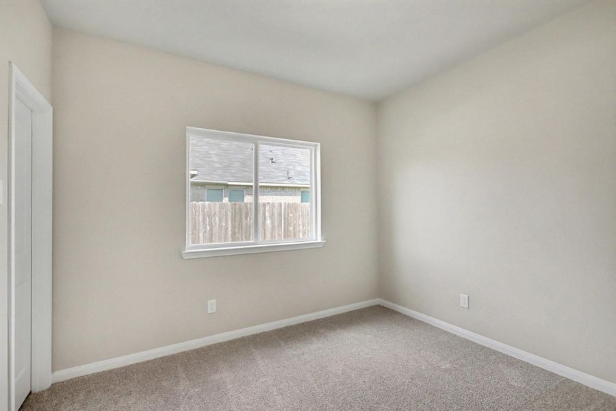 Spacious, unfurnished interior of a new home in Columbia Lakes, West Columbia (Image 23).
