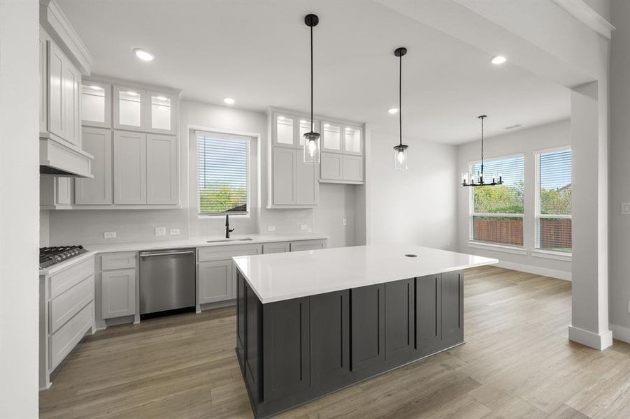 2215 Pelican- Kitchen-2 2215 Pelican- Kitchen-2