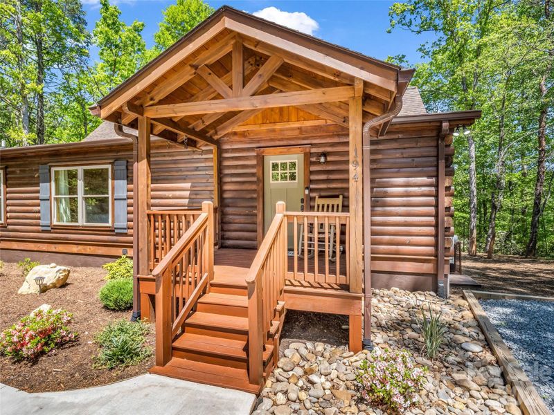 Exterior details and patio area of a home in , Lake Lure (Image 22).