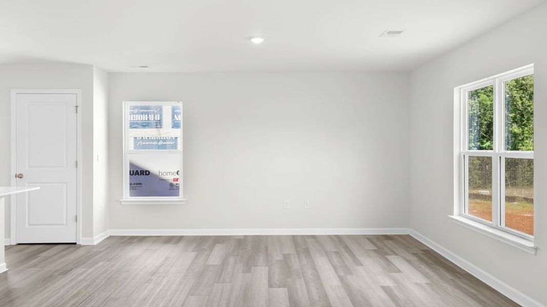 Spacious, unfurnished interior of a new home in Trailside Run, Spartanburg (Image 20). Spacious, unfurnished interior of a new home in Trailside Run, Spartanburg (Image 20).