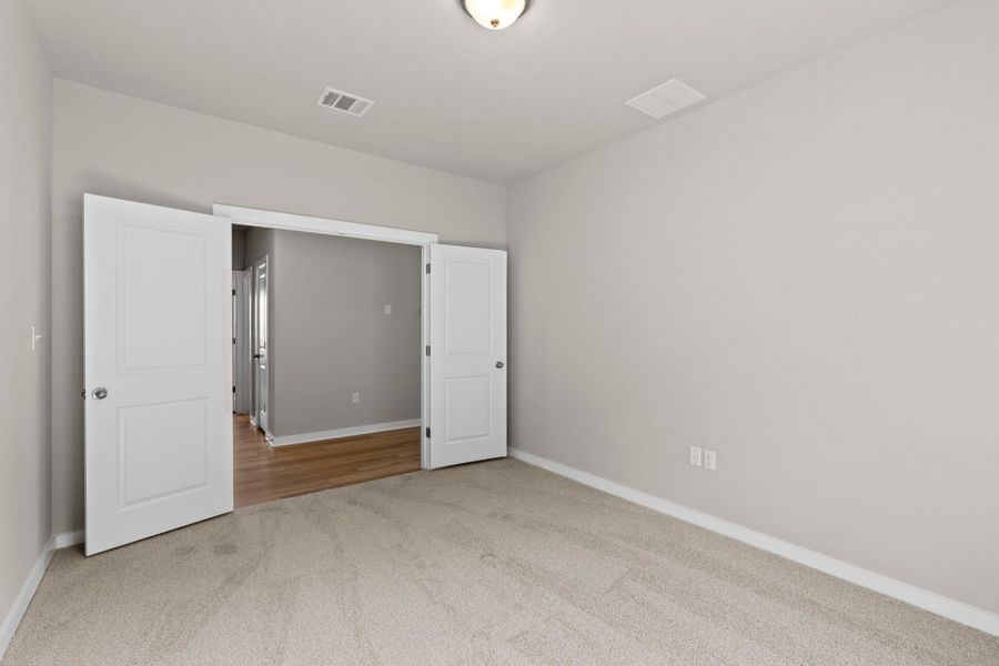 4br New Home in Elgin, TX.  - Slide 25