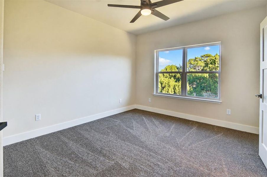 Spacious, unfurnished interior of a new home in , Weatherford (Image 18).
