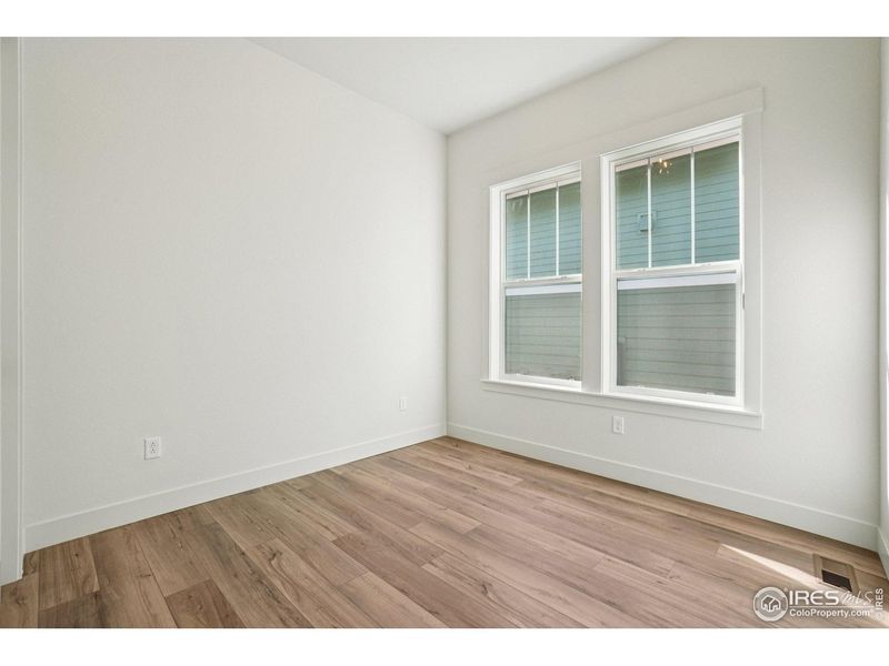 Spacious, unfurnished interior of a new home in Villa Collection, Fort Collins (Image 31).