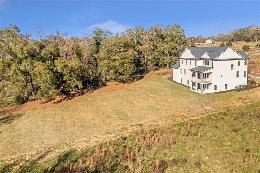 Exterior details and patio area of a home in , Bogart (Image 32).