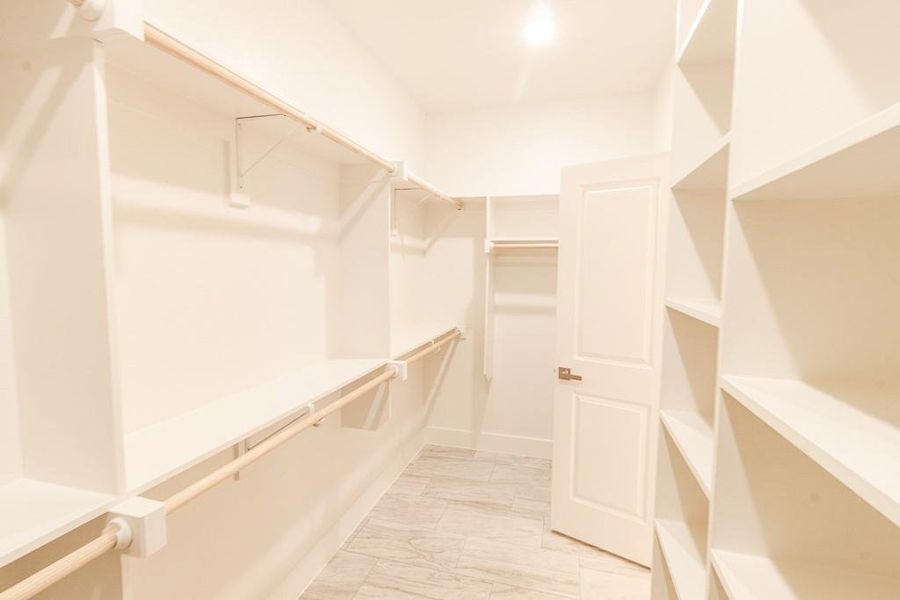 Spacious, unfurnished interior of a new home in , Godley (Image 13).