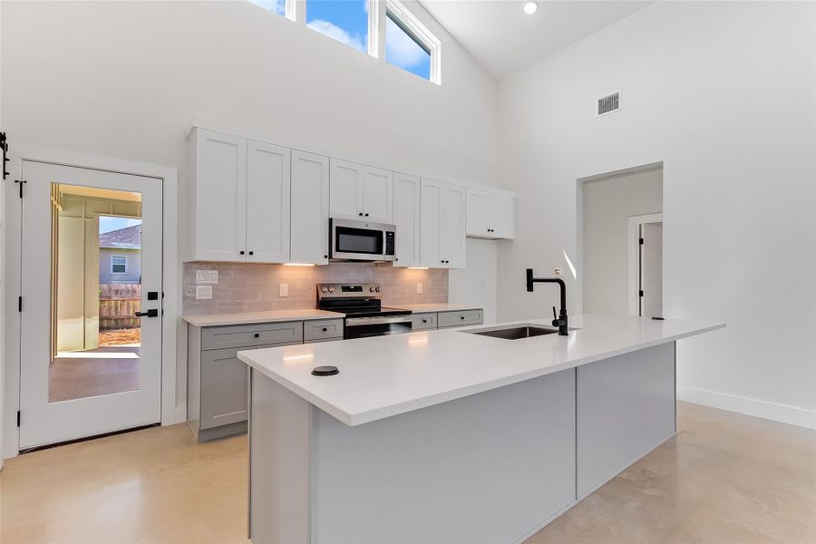 Furnished interior view inside a new home in , Marble Falls (Image 5).