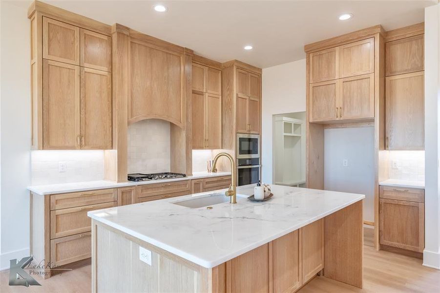 Furnished interior view inside a new home in , Abilene (Image 3).