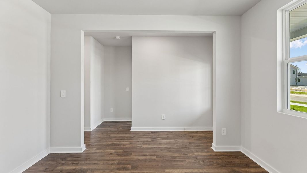 Spacious, unfurnished interior of a new home in Reserve at Hickory Ridge, Columbia (Image 23).