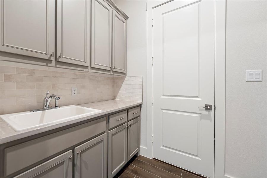 Furnished interior view inside a new home in Eagle Ridge Estates, Weatherford (Image 16).