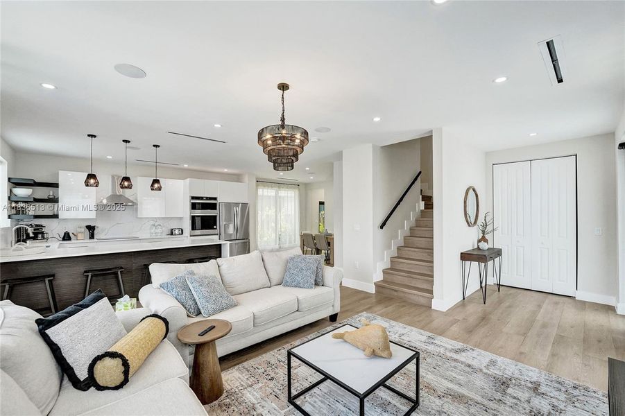 Furnished interior view inside a new home in , Fort Lauderdale (Image 25).