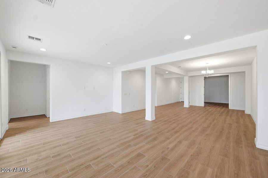 hj-az-phoenix-asante-passage-yellowstone