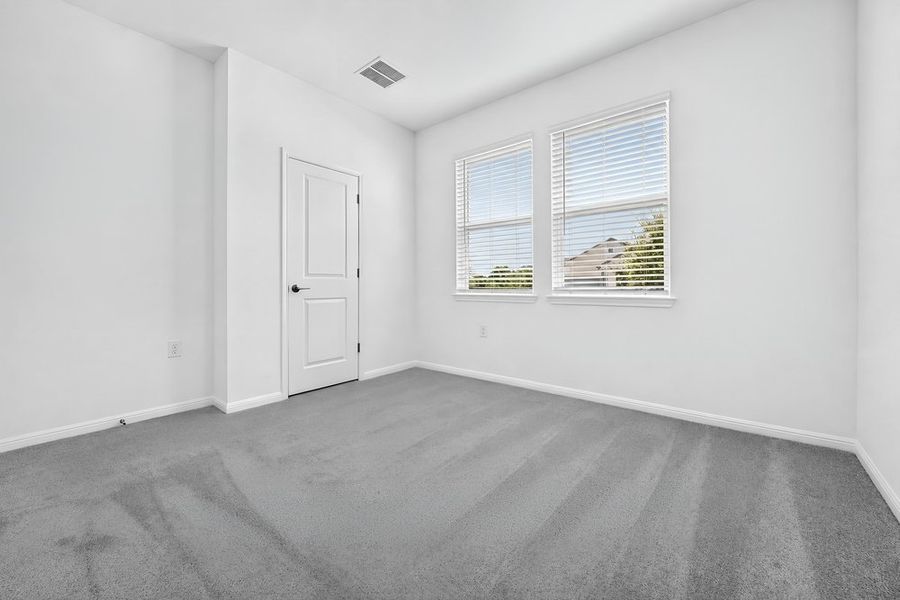 Spacious, unfurnished interior of a new home in Lisso, Pflugerville (Image 24).