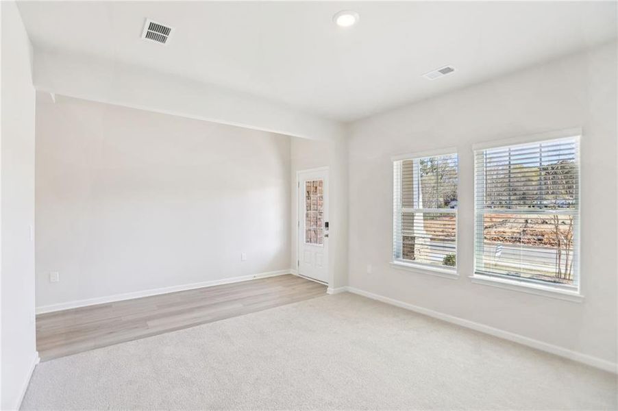 Spacious, unfurnished interior of a new home in Westmont Preserve, Powder Springs (Image 26).
