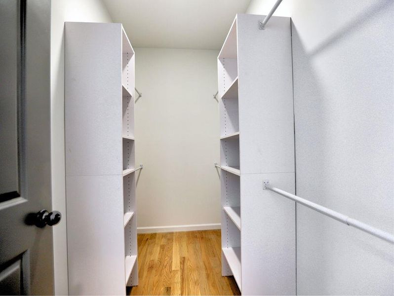 Spacious, unfurnished interior of a new home in , Smyrna (Image 16).