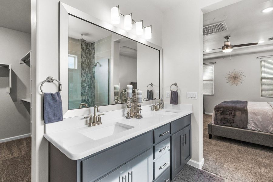 Representative furnished interior of a home built from the Valencia by Hakes Brothers in Hillside Park, El Paso (Image 26).