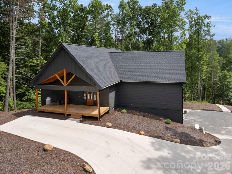 Image 35 of a home in .
