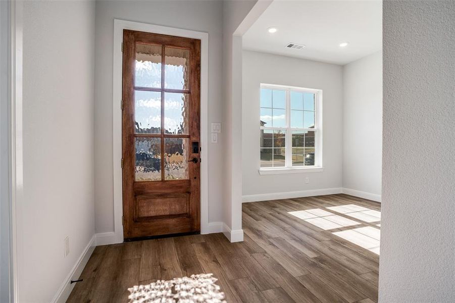 Spacious, unfurnished interior of a new home in West Crossing, Anna (Image 13). Spacious, unfurnished interior of a new home in West Crossing, Anna (Image 13).