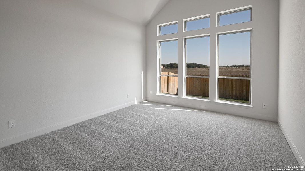 Spacious, unfurnished interior of a new home in Meadows Of Mill Creek 60', Seguin (Image 17).