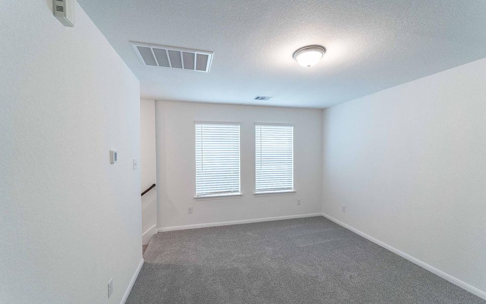 Spacious, unfurnished interior of a new home in Lago Mar, Texas City (Image 9). Spacious, unfurnished interior of a new home in Lago Mar, Texas City (Image 9).