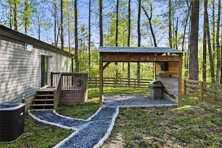 Exterior details and patio area of a home in , Talking Rock (Image 20).
