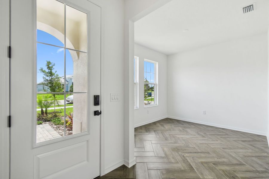 Image 21 of a home in Avalon West.