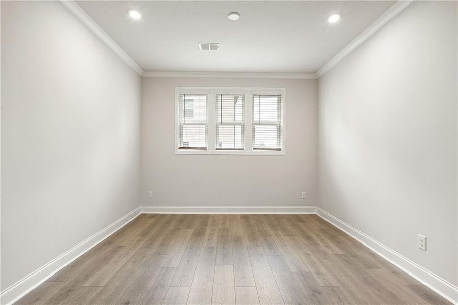 Spacious, unfurnished interior of a new home in Hillside Manor, Powder Springs (Image 22). Spacious, unfurnished interior of a new home in Hillside Manor, Powder Springs (Image 22).
