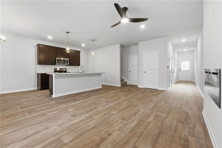 Spacious, unfurnished interior of a new home in Concord Oaks, Powder Springs (Image 27). Spacious, unfurnished interior of a new home in Concord Oaks, Powder Springs (Image 27).