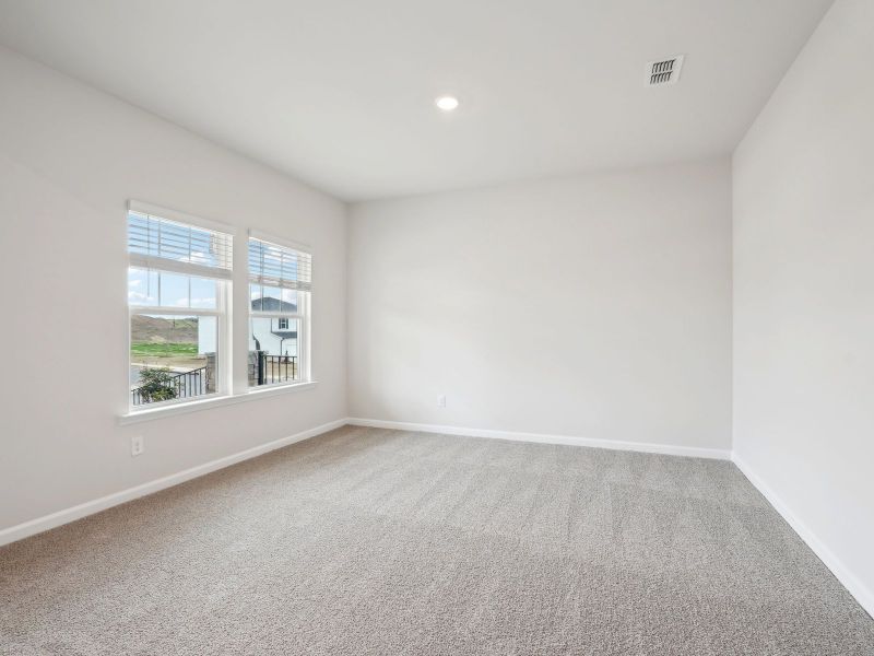Spacious, unfurnished interior of a new home in Preserve at Mountain Creek, Pendergrass (Image 8).