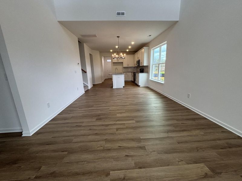 Spacious, unfurnished interior of a new home in CraigStone, Woodruff (Image 10).