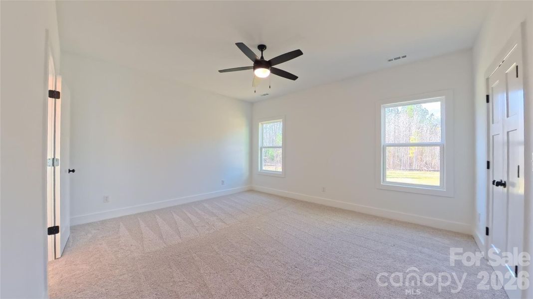 Spacious, unfurnished interior of a new home in , Clover (Image 39).