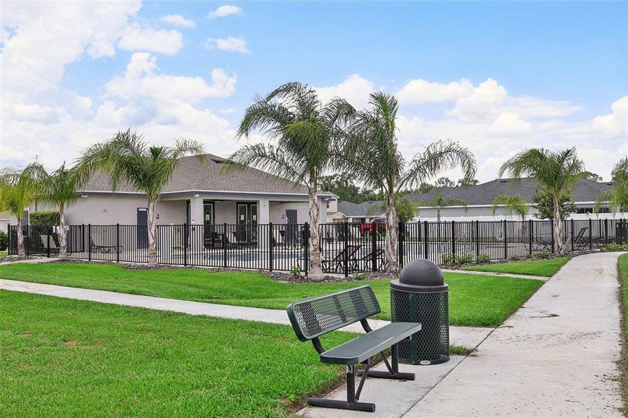 Community amenities in Eagle Hammock, Eagle Lake (Image 22).