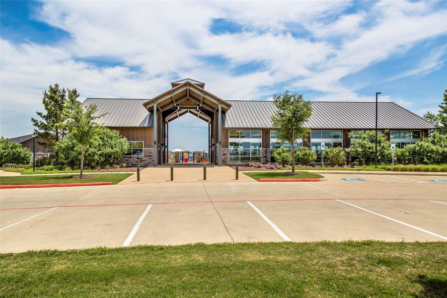 Community amenities in Jordan Ranch: Bristol Collection, Fulshear (Image 21). Community amenities in Jordan Ranch: Bristol Collection, Fulshear (Image 21).