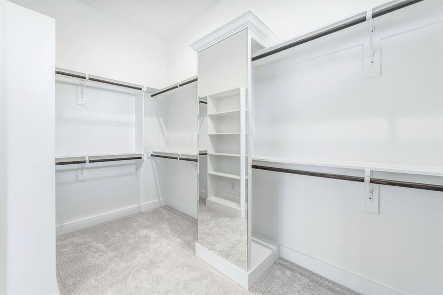 Image 36 of a home in .